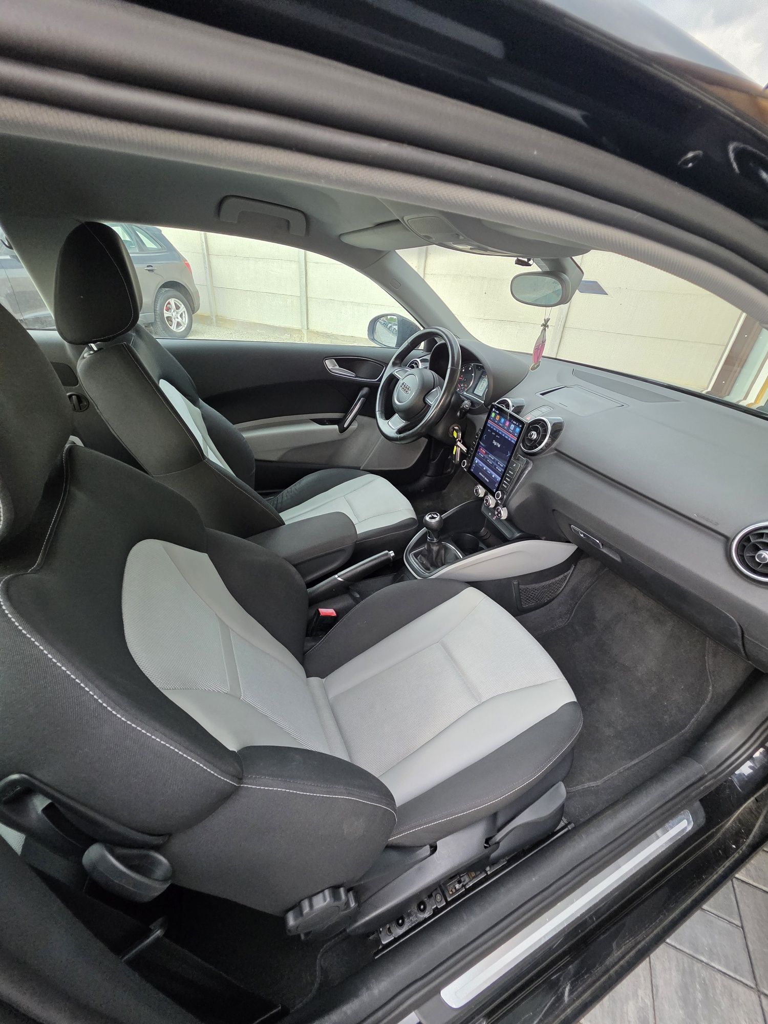Audi a1 an 2011 Euro 5 posibilitatea rate fără avans TRANSPORT GRATUIT