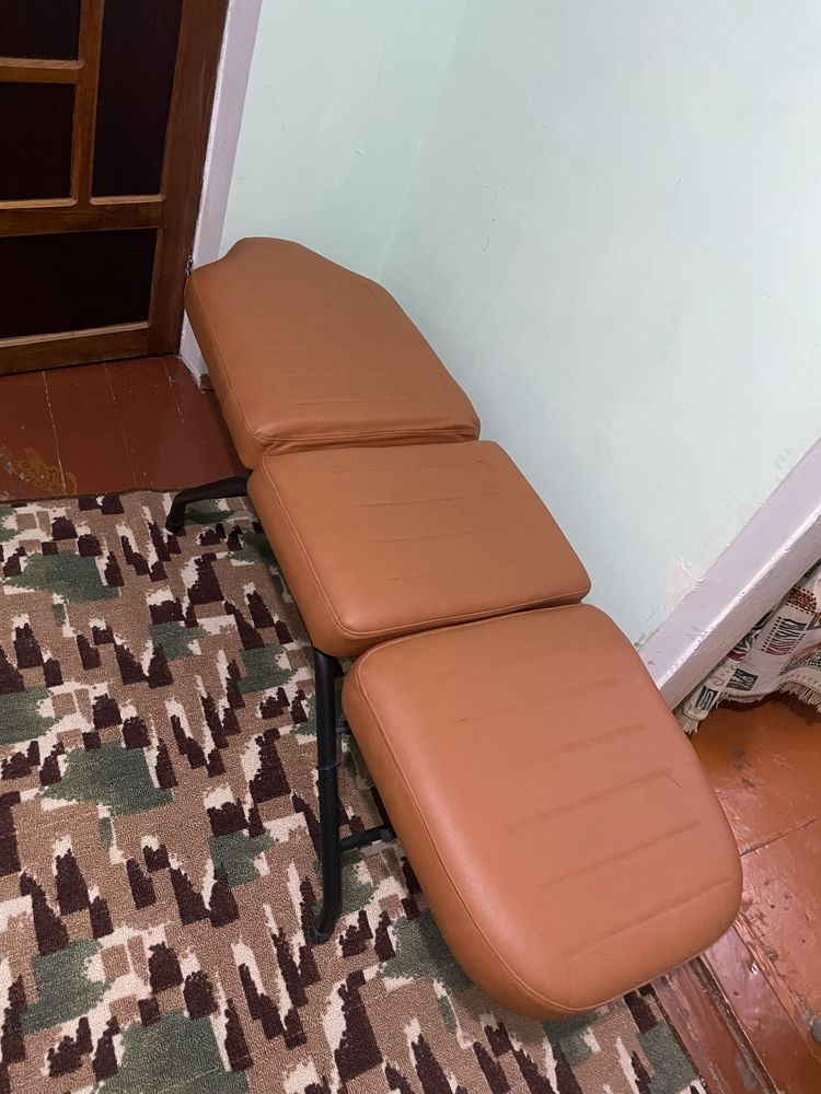 Продам кушетку