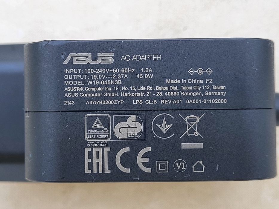 Incarcator laptop Asus 19V 2,37A 45W - mufa subtire 4,0x1,35mm