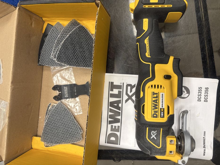 Нов акумулаторем мултифункционален Dewalt dcs355