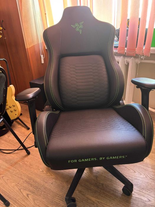 Кресло игровое компьютерное Razer Iskur XL, Black-Green