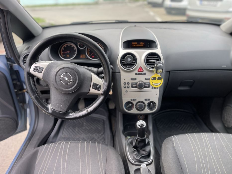Opel Corsa 1.2 Benzină – 2006 – 80 CP – În stare foarte bună