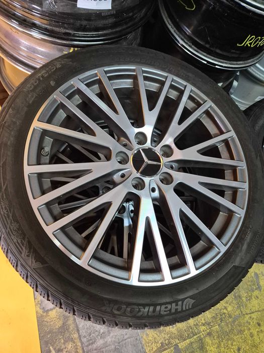 Roti Jante Anvelope IARNA - 225/45/18 OE Mercedes C-Class CLA AMG 2023