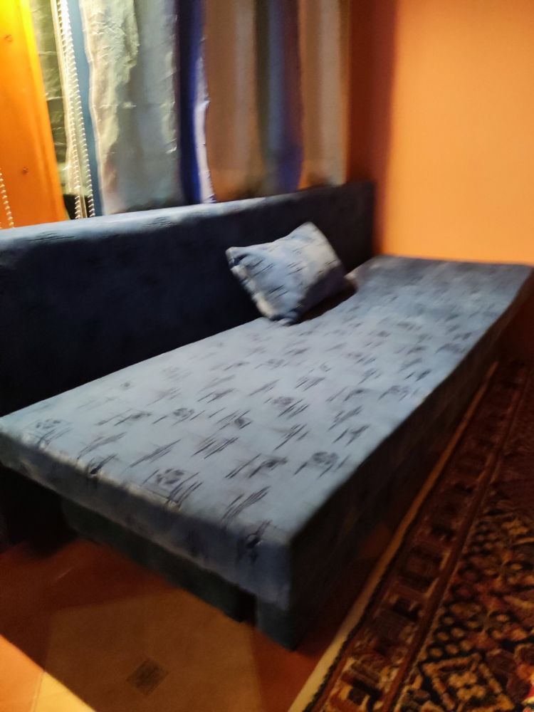 Резтегателен диван