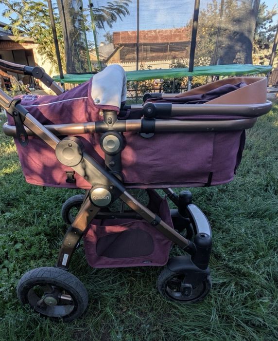 Vand carucior bebe in stare buna!