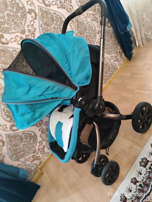 Детская коляска в отличном состоянии