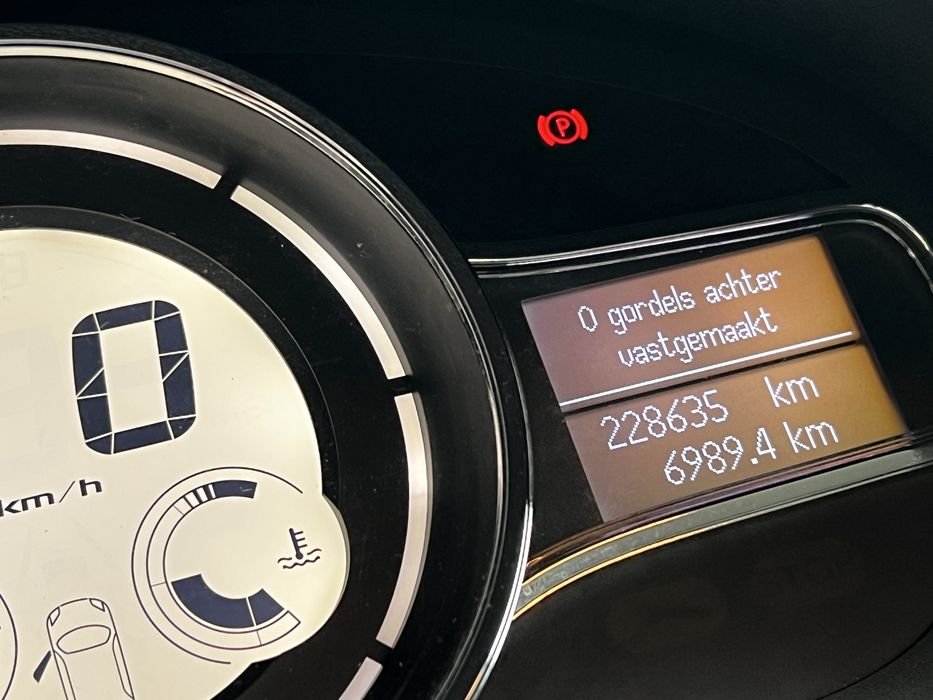 2013 Renault Megane 3/III 1.5 dCi 110 cp EURO5