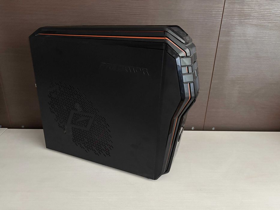 Acer Predator, carcasa originala, sursa 750 w.