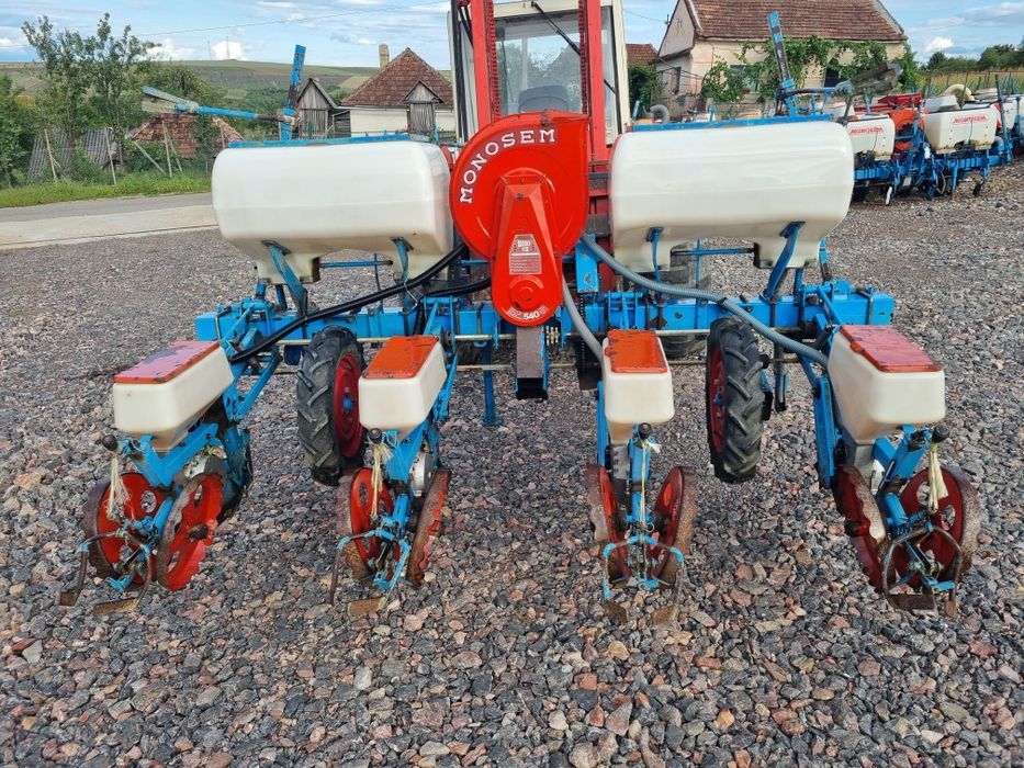 Semanatoare Porumb Monosem PNU 4 sire