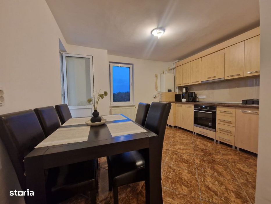 Apartament de 2 camere, decomandat, 56 mp., zona Ultracentral
