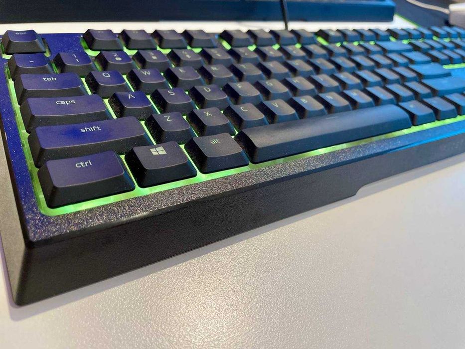 Геймърска клавиатура Razer Ornata V2 - Отлично състояние