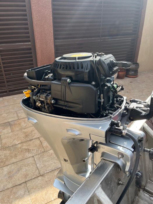 Motor de barca  honda 10 cai