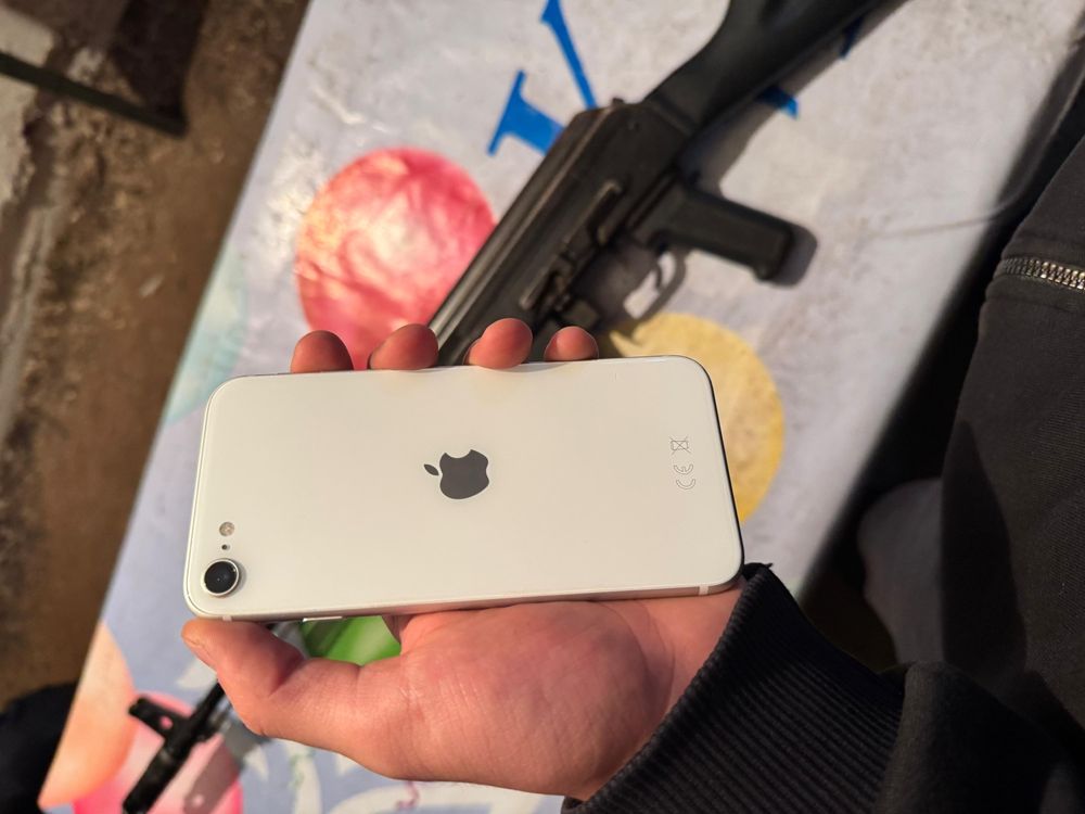 iPhone SE 2-го поколения