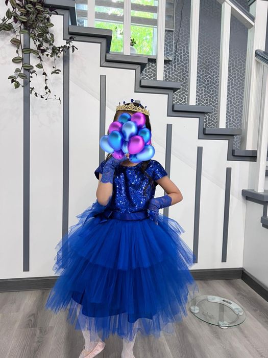 Продам вечерние платье на девочку