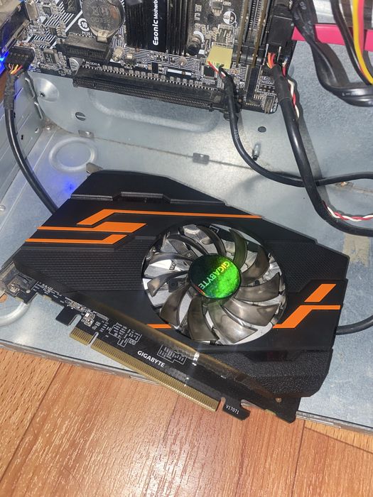 Продам пк тянет игры и все такое