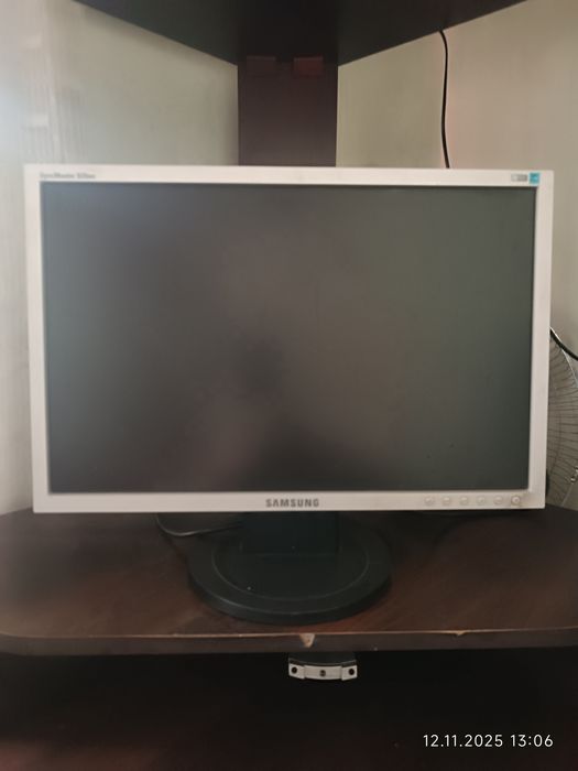 Продается монитор