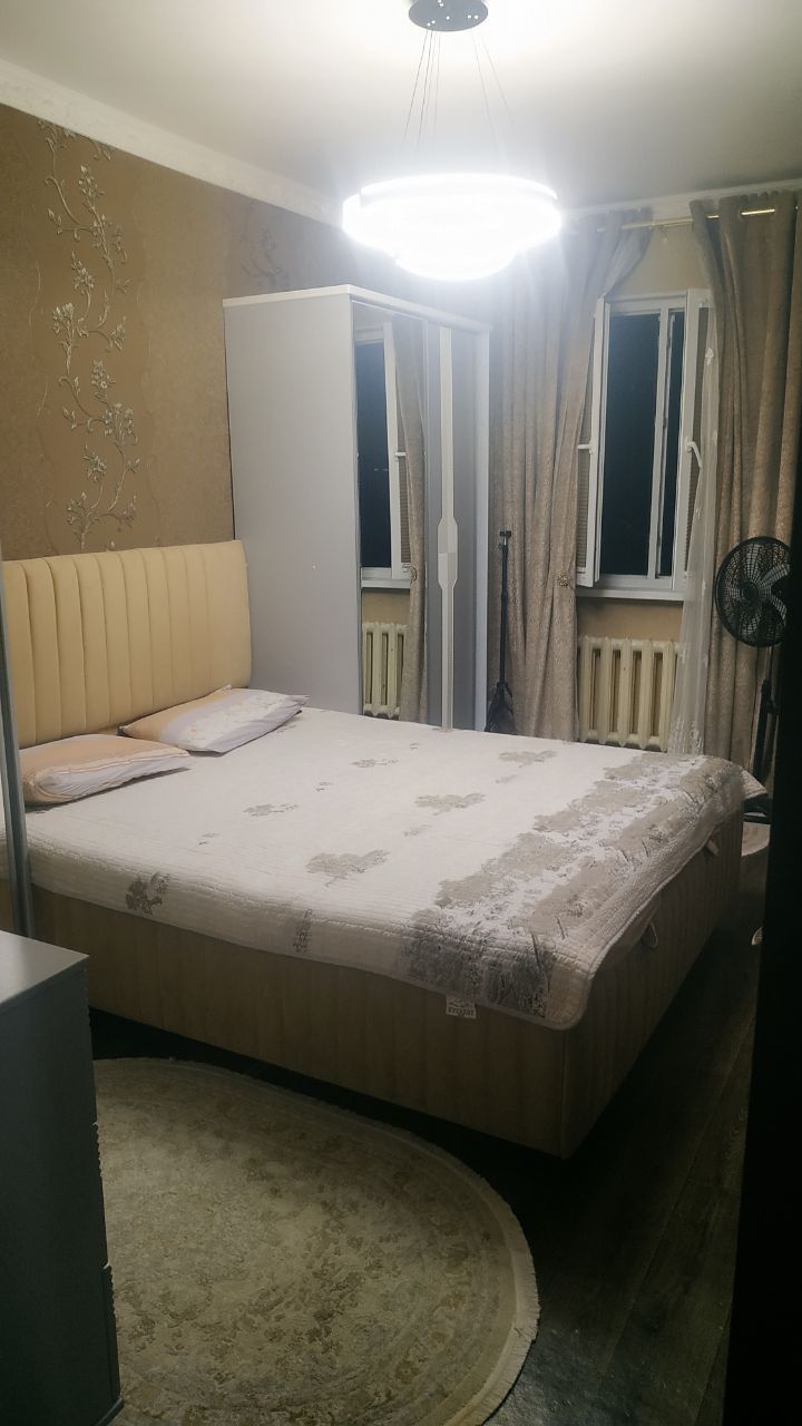 Продам 4 комнатную, Метро Ойбек,Гранд Мир,