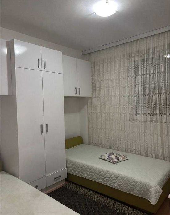 Дава се под наем Двустаен апартамент в Бургас, Лазур - 63 кв.м за 173.4 € - Снимка #2