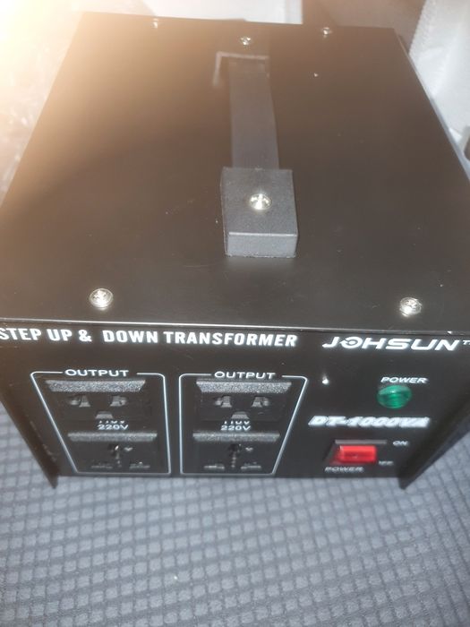 Vând transformator 110 W