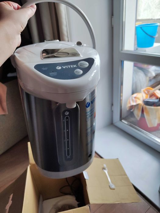 Термопот VITEK 4 литра