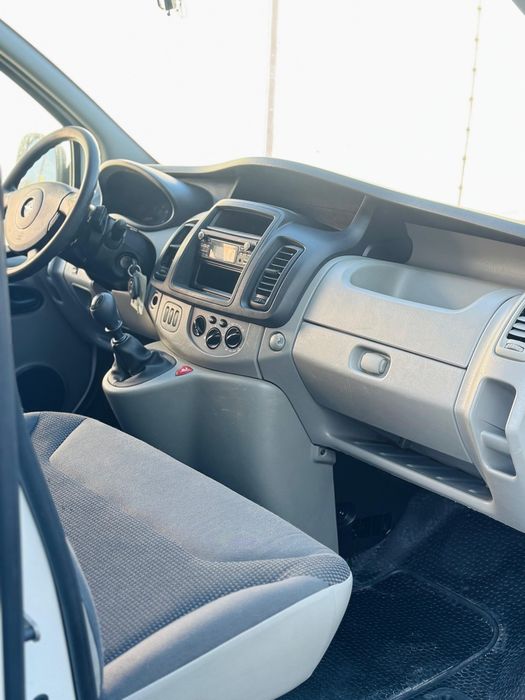 Opel Vivaro // Renault Trafic 2.0 Diesel 115CP E 5 An 07.2013