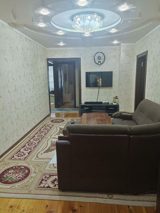 Своя 4/1/4 Юнусабад 19-кв 100м2 Заоните