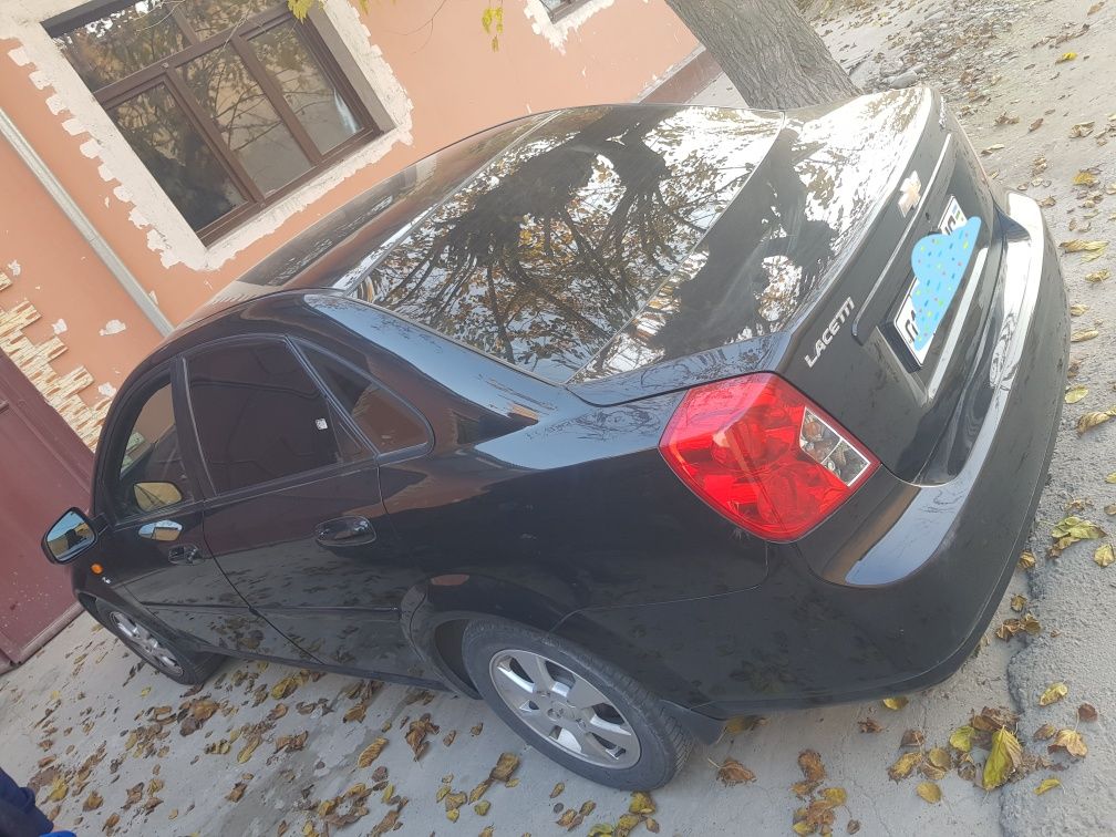 Gentra (Lasetti 2) avtomat  2015 / 281000km