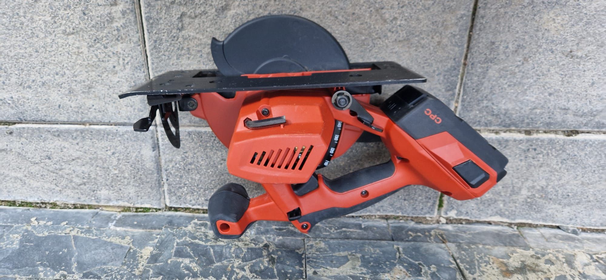 Hilti ferestrau circular pe acumulator