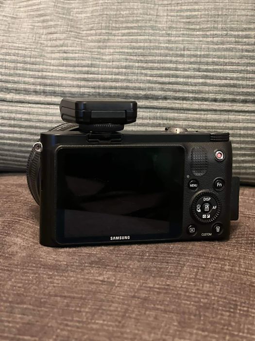 фотоапарат Samsung NX1000