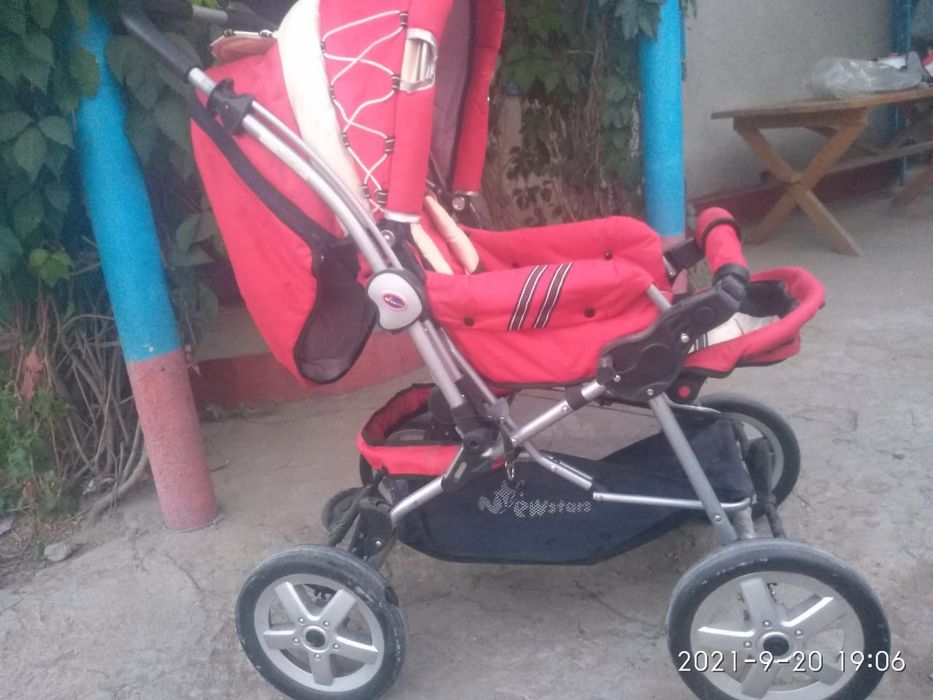 Срочно Продаю коляску зима-лето за 9 тыс!