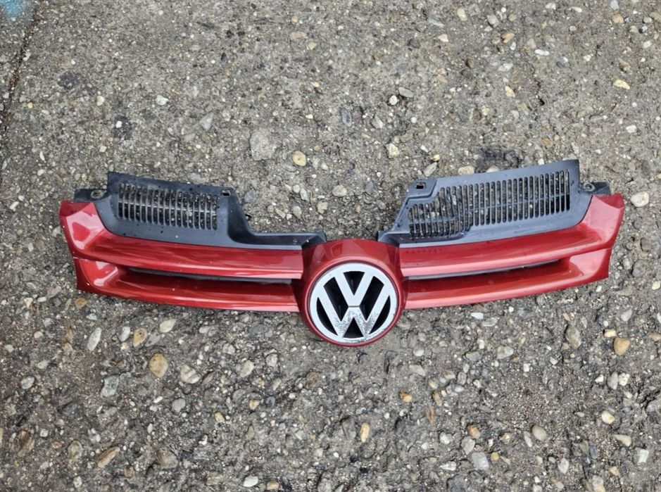 Grila bara fata aripa dreapta Vw golf 5 visinie