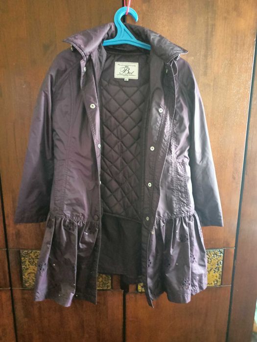 Детский плащ на 8 лет утеплена в отличном состоянии