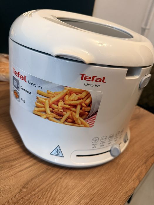 Friteuza Tefal noua
