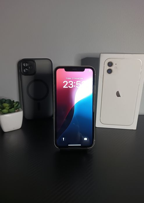 Apple iPhone 11, Silver - Ca nou!