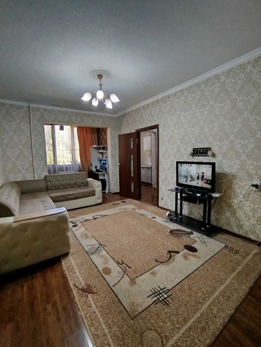 Юнусабад 13кв Продам 2/2/4