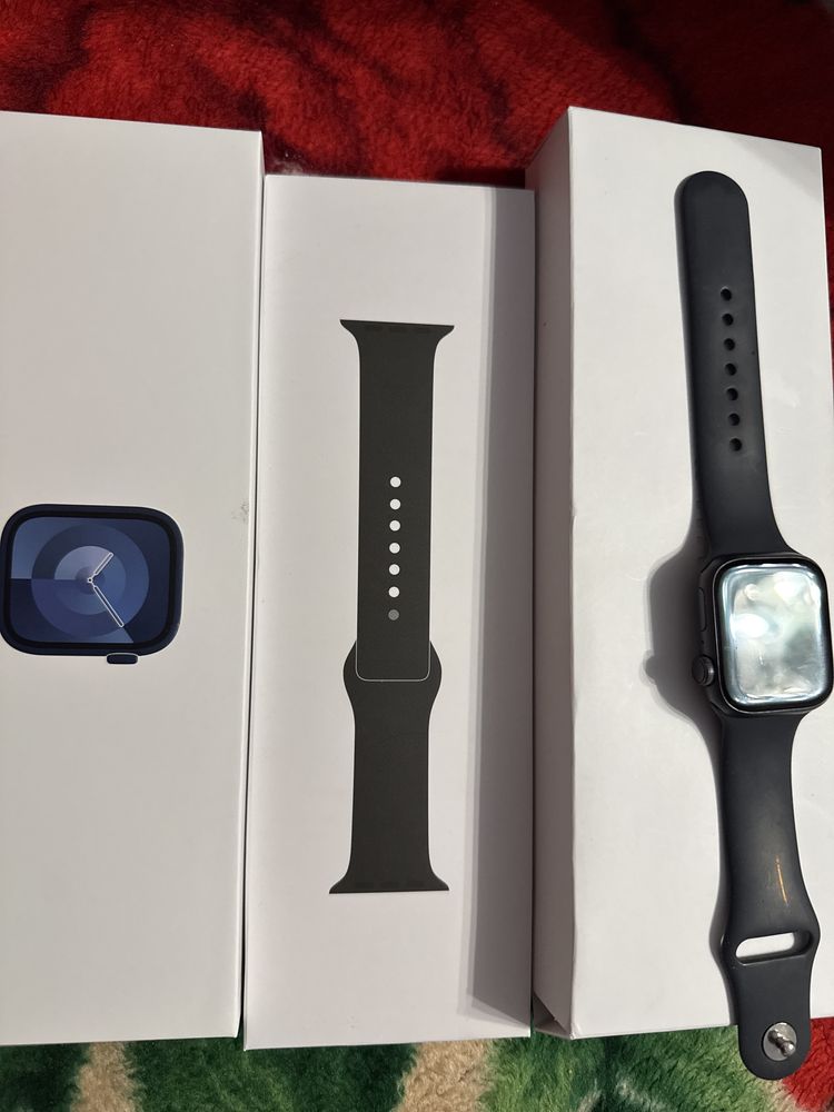 Продам Apple Watch 9