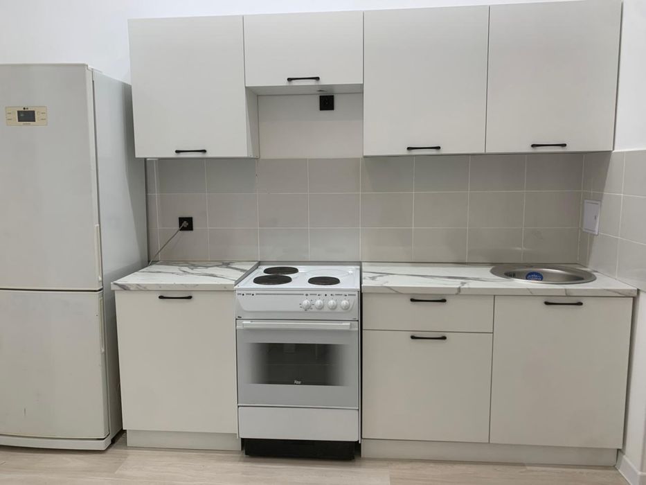 Самая большая распродажа кухонный гарнитур