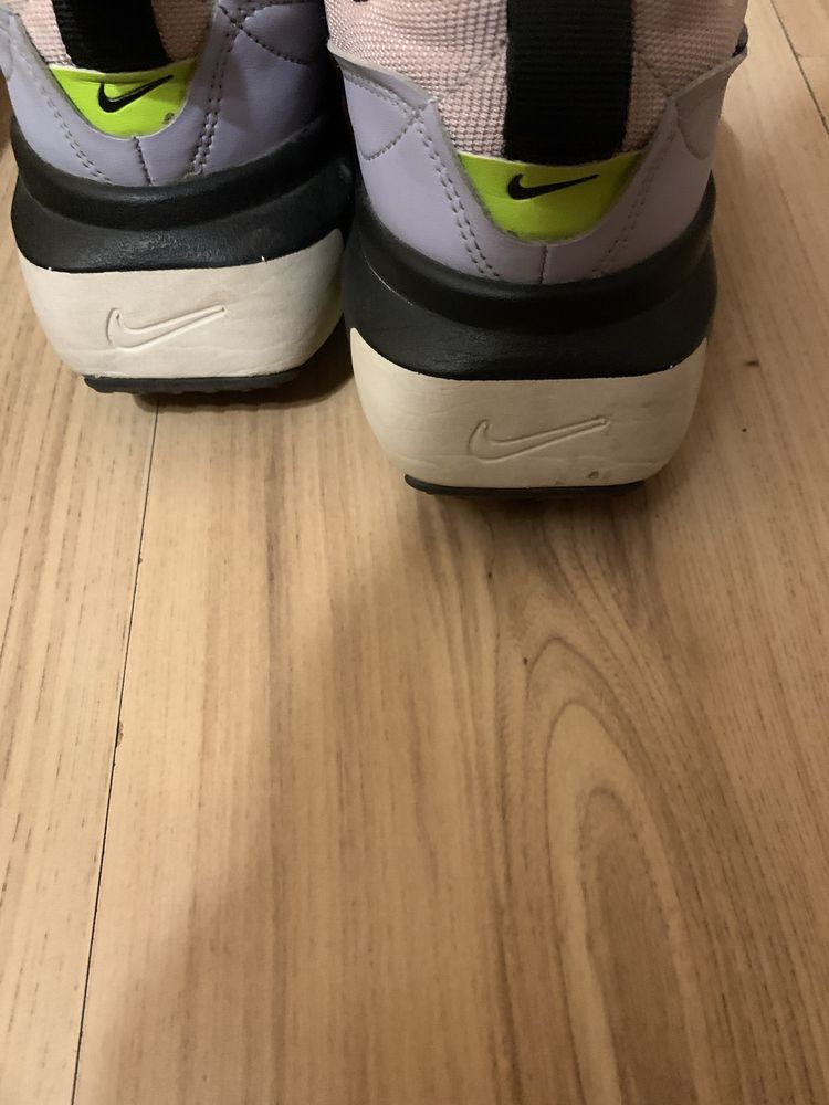 Маратонки nike добро състояние