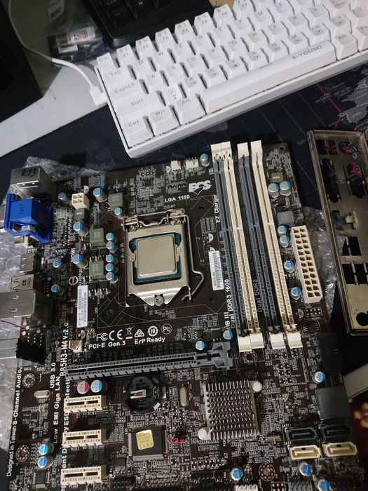 Esc B85 + E3 1230v3 (i7 4770) есть дефект
