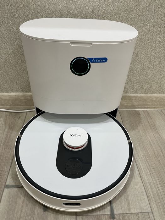 Продам робот пылесос ROIDMI