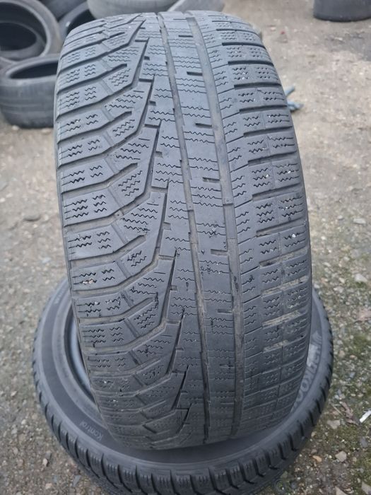 Vand 2 anvelope 215 45 16 hankook de iarna
