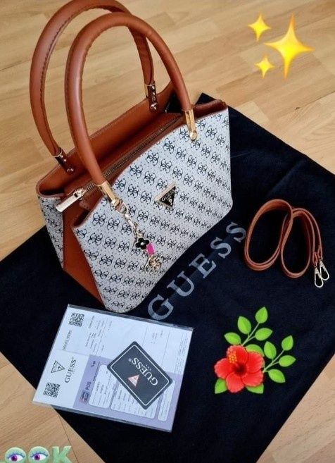 Geanta Guess material textil, insertii piele maro cognak, saculet, eti