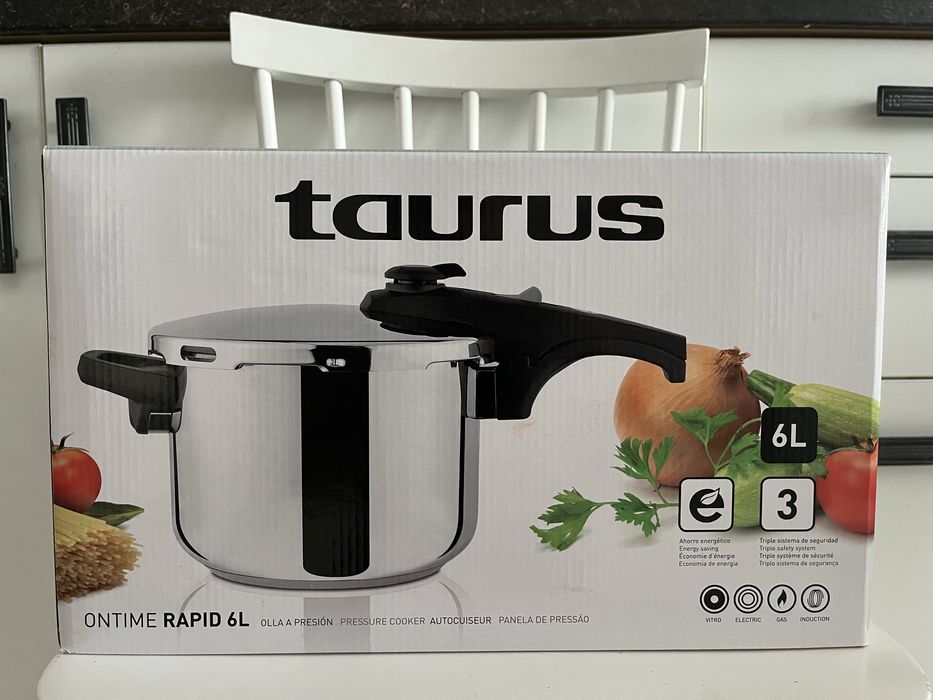 Тенджера под налягане TAURUS - нова