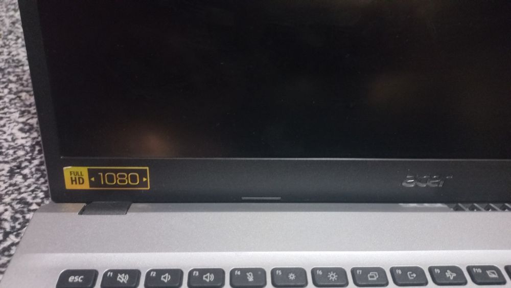 Acer  5000 series 7, Aspire 3  15