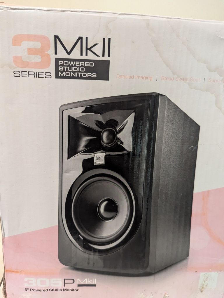 jbl lsr305 mk2 миксер и кабели
