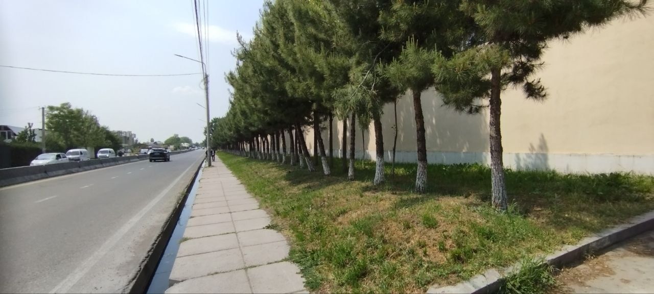 Продаётся участок с пристройкой   в чирчике