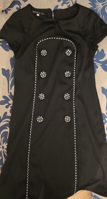 Rochie neagra cu detalii alb cu negru marime 38
