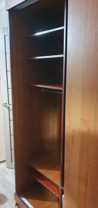 Шкаф в спальню или прихожая