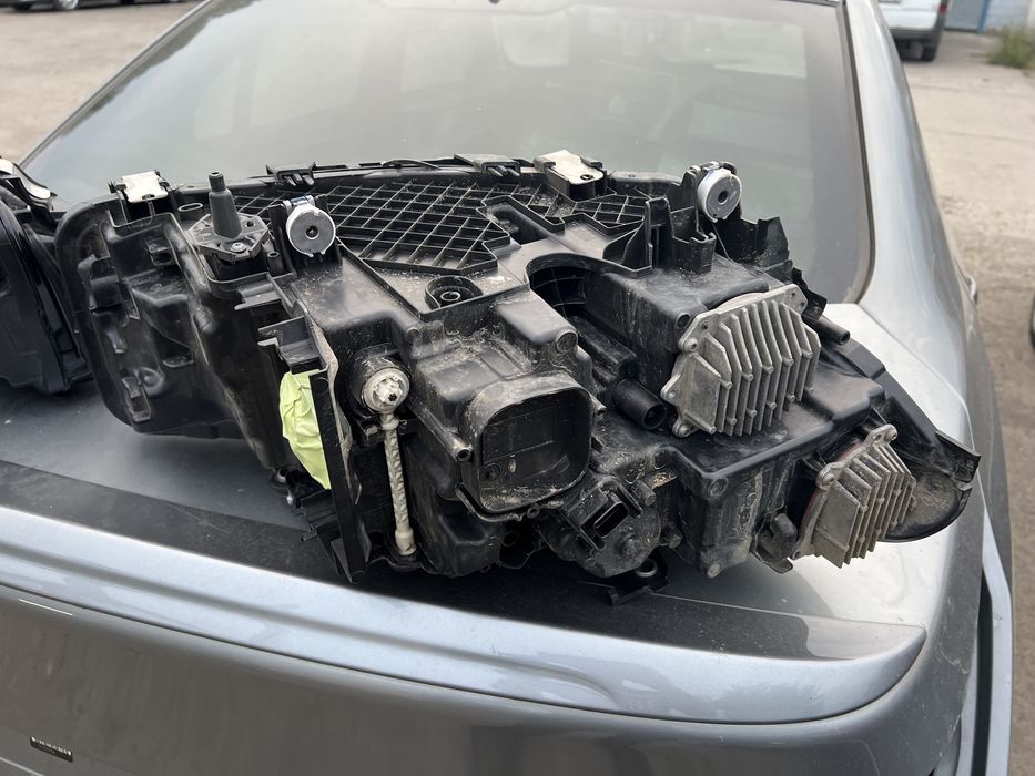 Faruri laser bmw g30 LCI , spoiler m sport