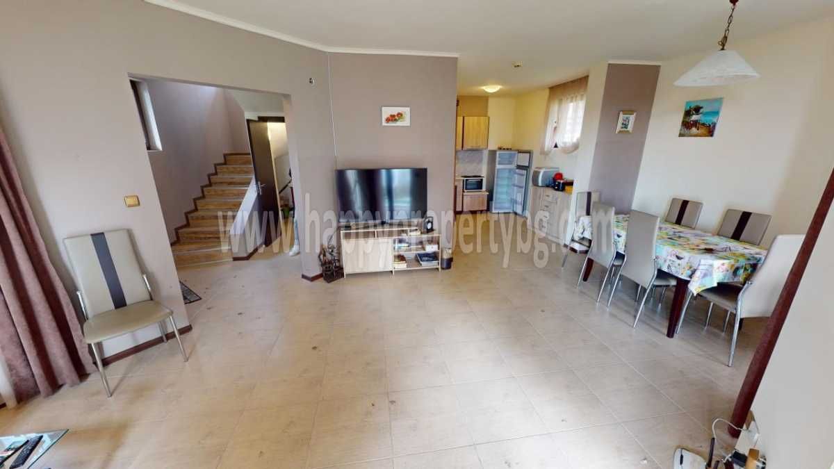 Продава се Четиристаен апартамент в с. Кошарица, Област Бургас - 135 кв.м за 1000 €/кв.м - Снимка #1
